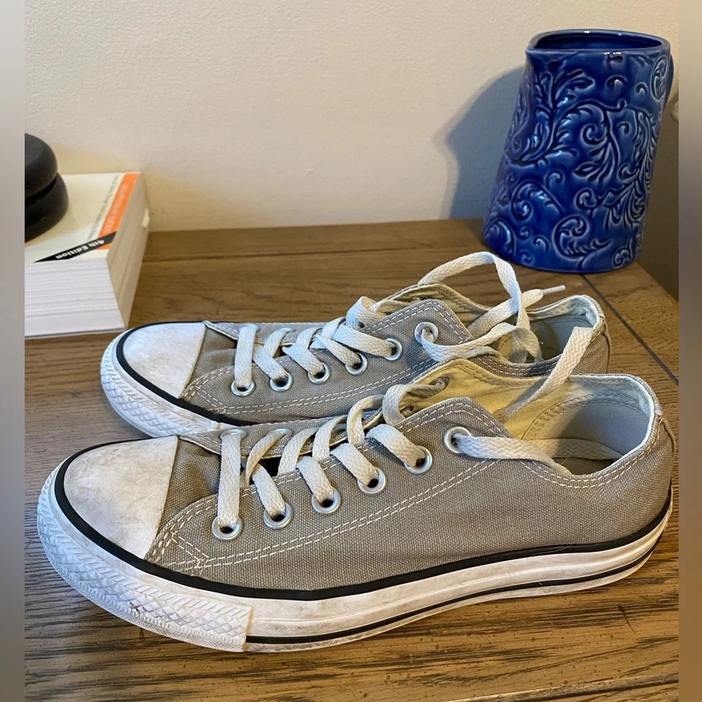 Converse All Stars size 7